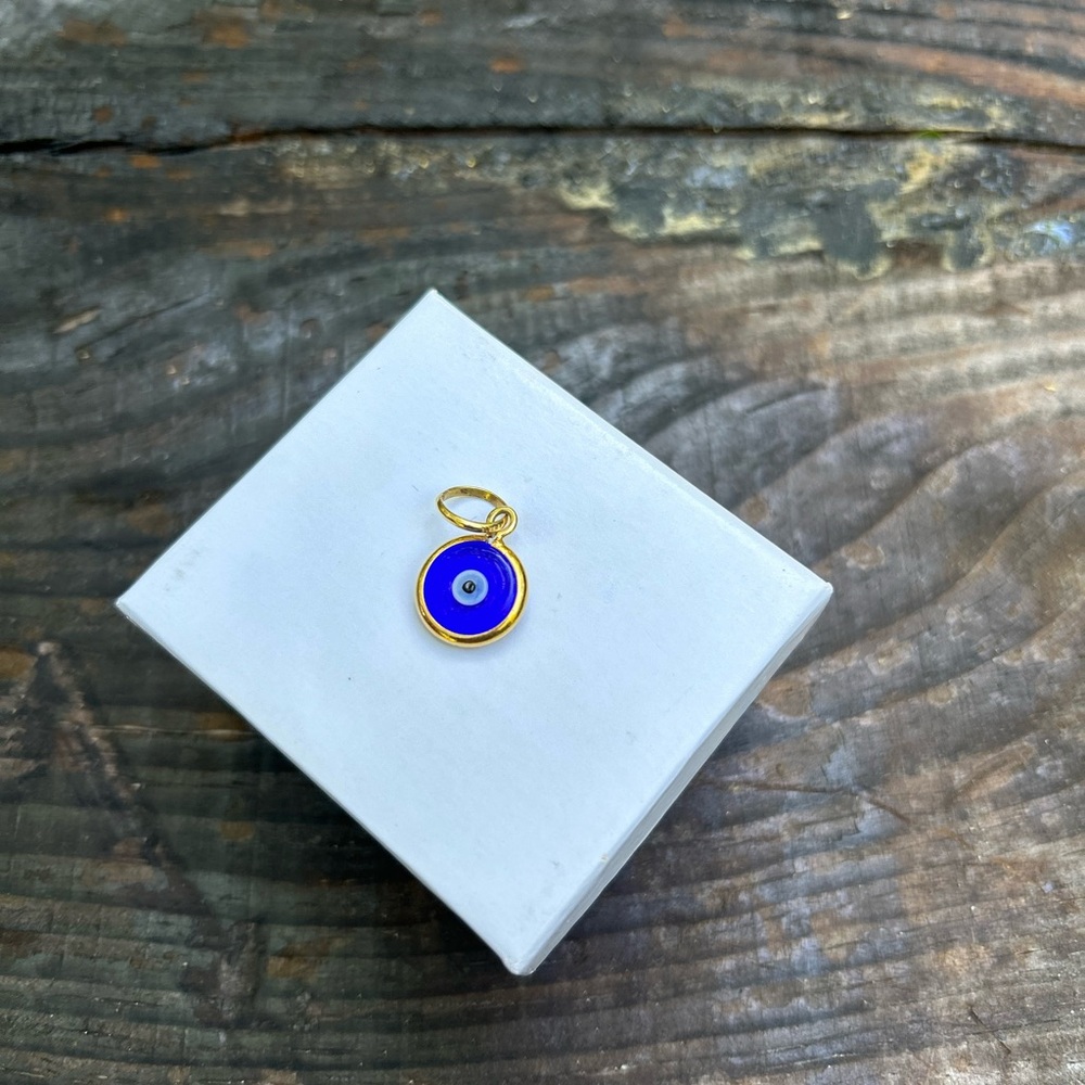 10k yellow gold pendant